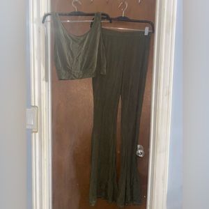 Green pants set